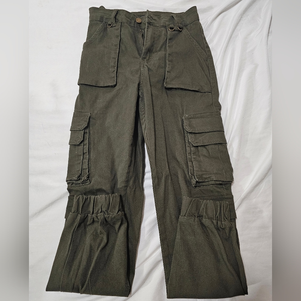 Womens loose fit fashion nova green cargo pants